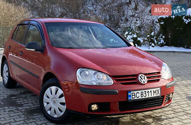 Хэтчбек Volkswagen Golf 2008 в 