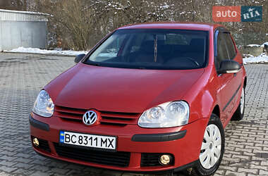 Хэтчбек Volkswagen Golf 2008 в 