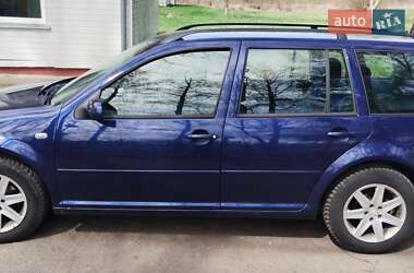 Универсал Volkswagen Golf 2003 в 