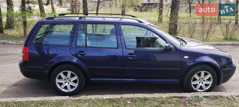 Універсал Volkswagen Golf 2003 в Ковелі