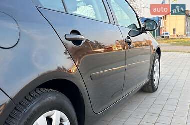 Хэтчбек Volkswagen Golf 2008 в 