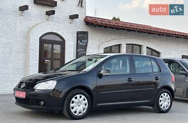 Хэтчбек Volkswagen Golf 2008 в 