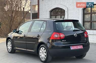 Хэтчбек Volkswagen Golf 2008 в 