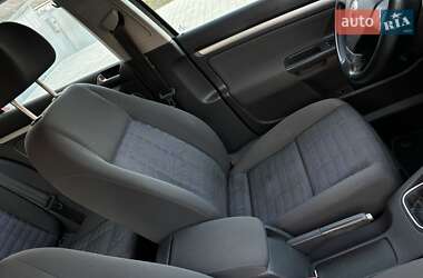Хэтчбек Volkswagen Golf 2008 в 