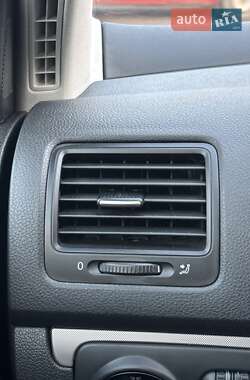 Хэтчбек Volkswagen Golf 2008 в 
