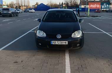 Хэтчбек Volkswagen Golf 2006 в 