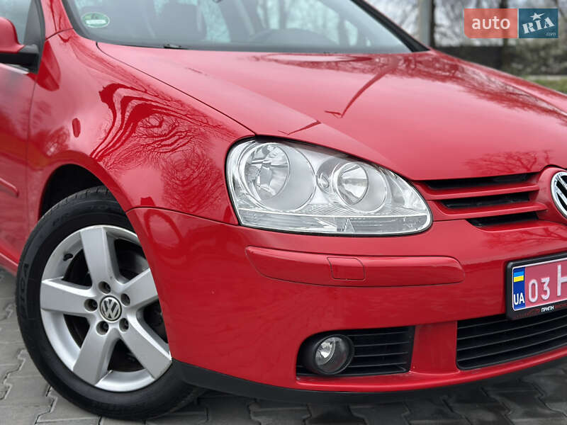 Хэтчбек Volkswagen Golf 2008 в Виннице