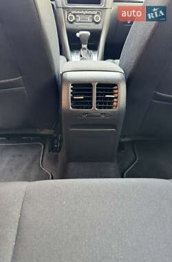 Хэтчбек Volkswagen Golf 2009 в 