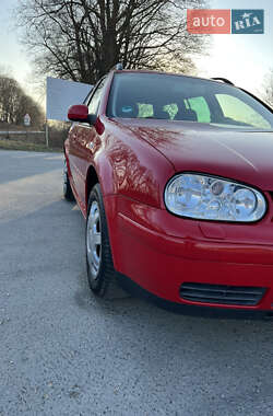 Універсал Volkswagen Golf 2005 в 