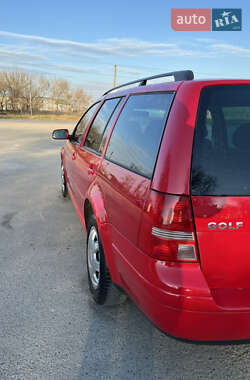 Універсал Volkswagen Golf 2005 в 