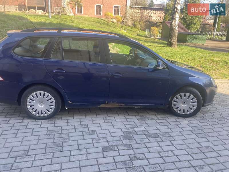 Універсал Volkswagen Golf 2008 в Рівному