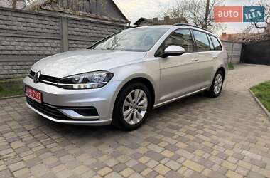 Универсал Volkswagen Golf 2018 в 