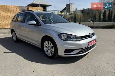 Универсал Volkswagen Golf 2018 в 