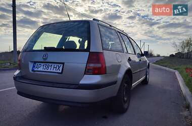 Универсал Volkswagen Golf 2004 в 