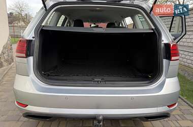 Универсал Volkswagen Golf 2018 в 