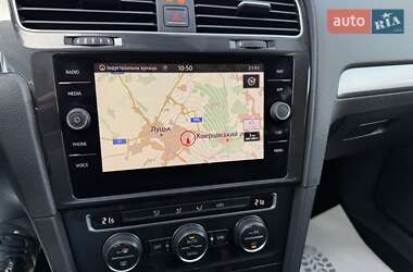 Универсал Volkswagen Golf 2018 в 