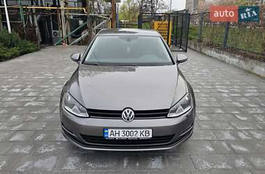 Хэтчбек Volkswagen Golf 2012 в Днепре