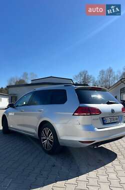 Универсал Volkswagen Golf 2016 в 