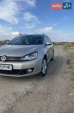 Универсал Volkswagen Golf 2012 в 