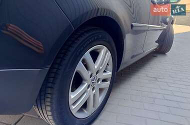 Хэтчбек Volkswagen Golf 2006 в 