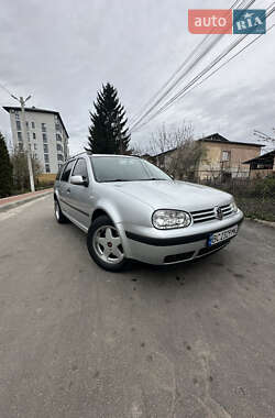 Универсал Volkswagen Golf 2001 в 