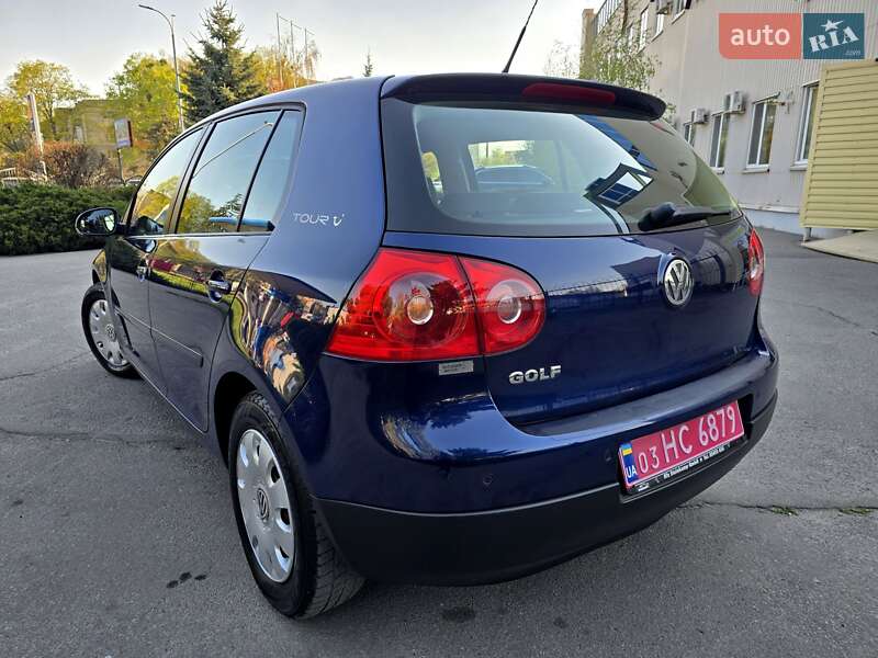 Хэтчбек Volkswagen Golf 2008 в Полтаве