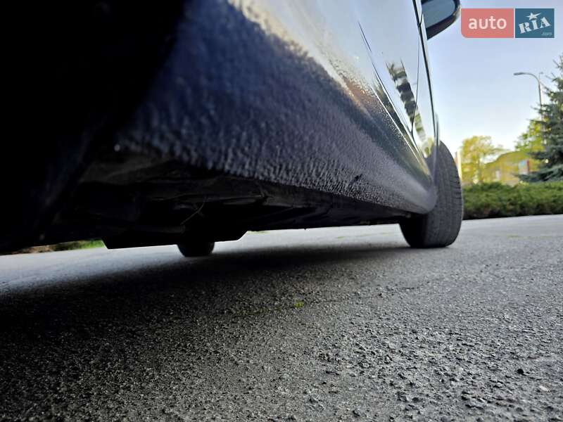Хэтчбек Volkswagen Golf 2008 в Полтаве