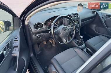 Хетчбек Volkswagen Golf 2009 в 