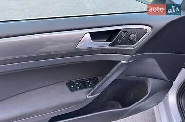 Универсал Volkswagen Golf 2016 в 