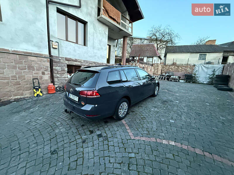 Универсал Volkswagen Golf 2017 в Тернополе