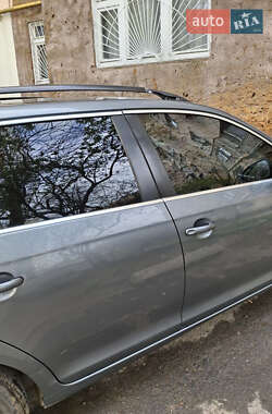 Универсал Volkswagen Golf 2010 в 