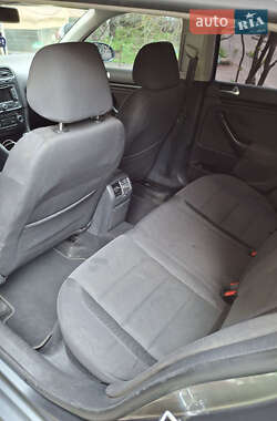Универсал Volkswagen Golf 2010 в 