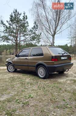 Хэтчбек Volkswagen Golf 1986 в 