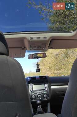 Универсал Volkswagen Golf 2009 в 