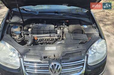 Універсал Volkswagen Golf 2009 в 