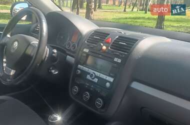 Універсал Volkswagen Golf 2009 в 