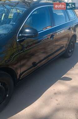 Універсал Volkswagen Golf 2009 в 