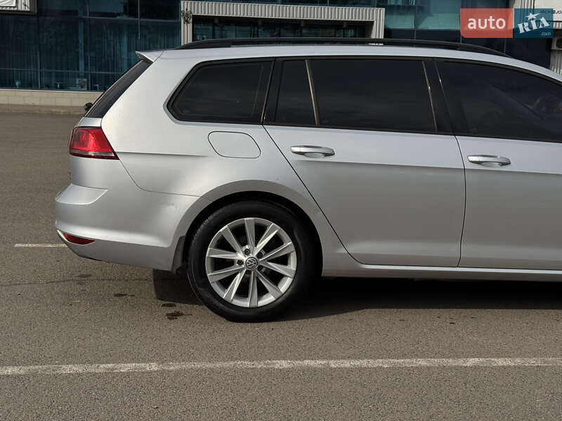 Універсал Volkswagen Golf 2013 в Ковелі