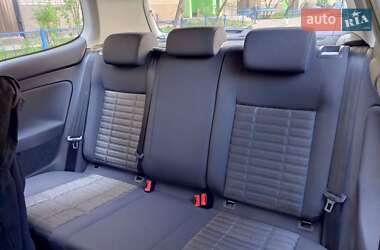 Хэтчбек Volkswagen Golf 2006 в 