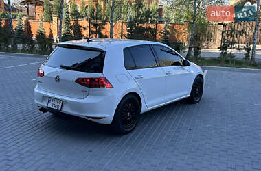 Хэтчбек Volkswagen Golf 2016 в 