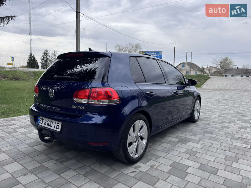 Хэтчбек Volkswagen Golf 2012 в Киеве