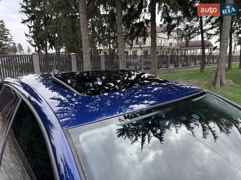 Хэтчбек Volkswagen Golf 2012 в Киеве