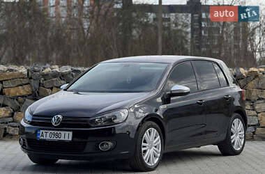 Хэтчбек Volkswagen Golf 2011 в 