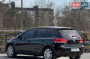 Хэтчбек Volkswagen Golf 2011 в 