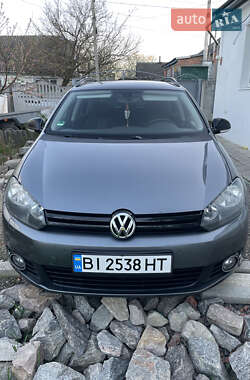 Универсал Volkswagen Golf 2013 в 
