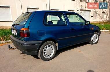 Хэтчбек Volkswagen Golf 1994 в 