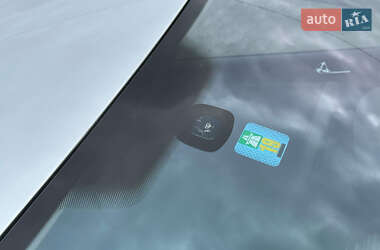 Хэтчбек Volkswagen Golf 2005 в 