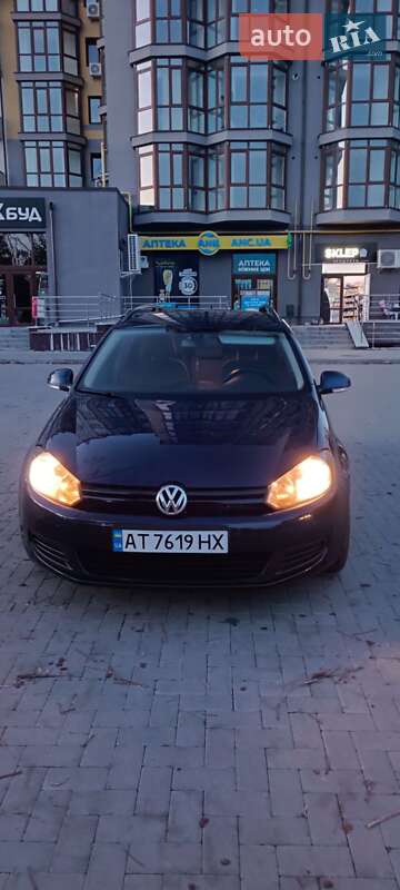 Универсал Volkswagen Golf 2011 в Калуше
