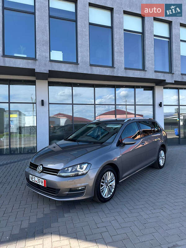 Универсал Volkswagen Golf 2014 в 