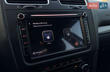 Хэтчбек Volkswagen Golf 2010 в 